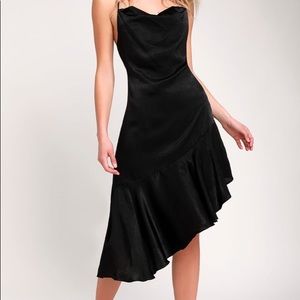 Lulu’s asymmetrical satin dress